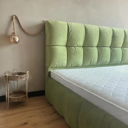 Central Apartment *